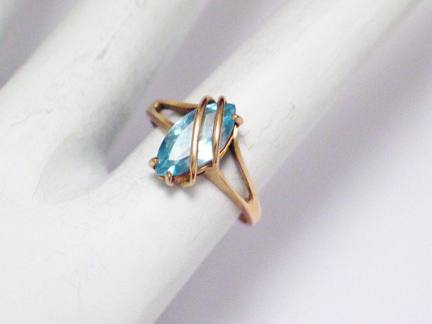 10k Gold Ring, 1980s Marquise Blue Topaz Stone Double Crossover Design Cocktail Ring - Blingschlingers Jewelry