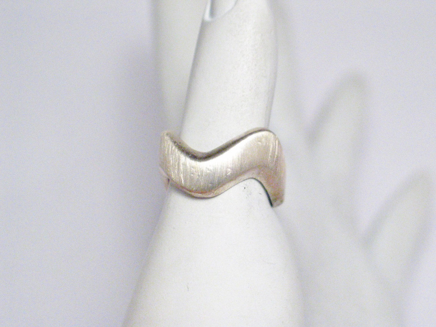 Silver Ring | Sterling Silver Rugged Wavy Design Band sz6 | Jewelry