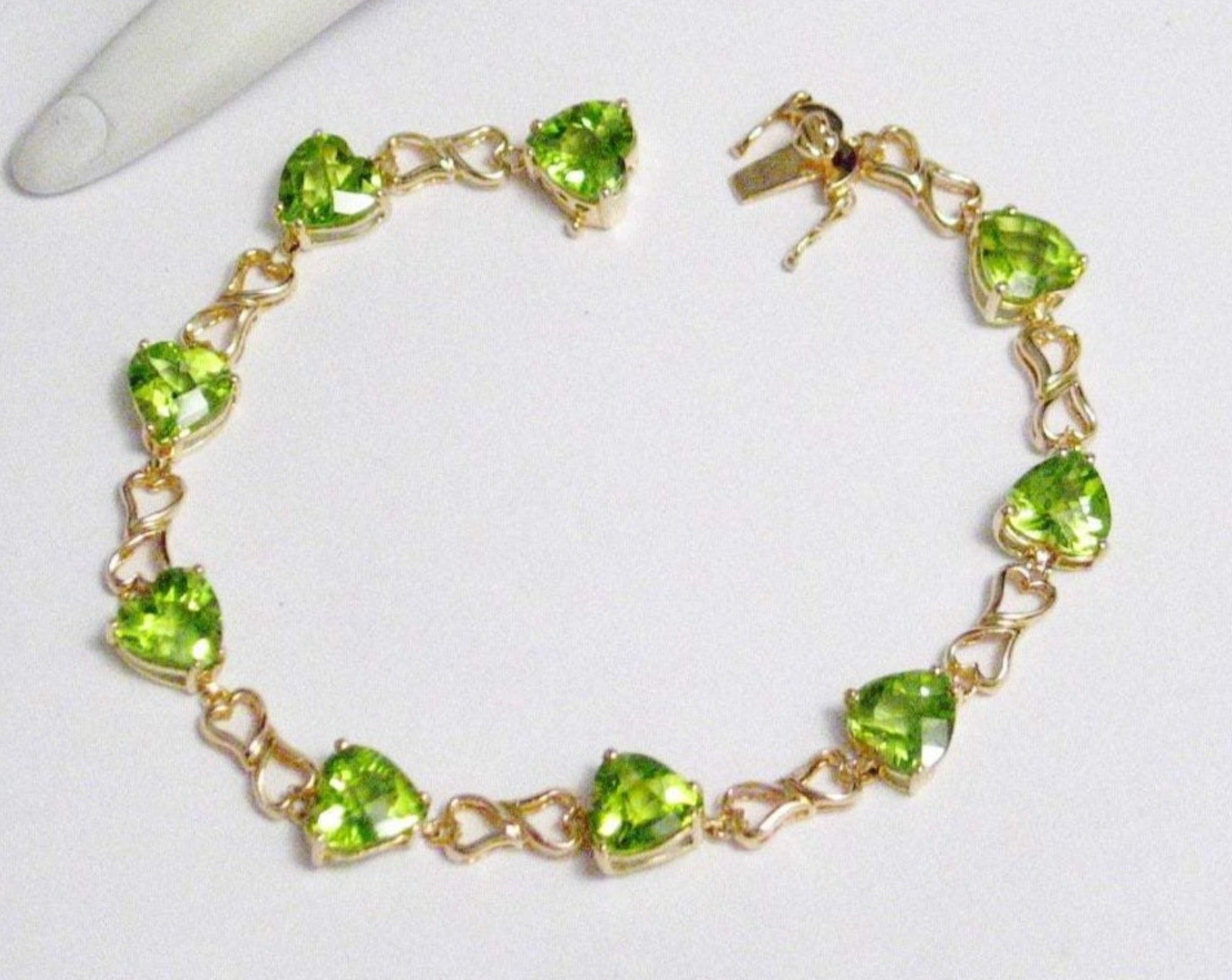 Morchic 3mm Green Peridot Gemstone Faceted Beads Womens Strand Bracelet,  Easy Adjustable 7-9 Inch Birthday Gift