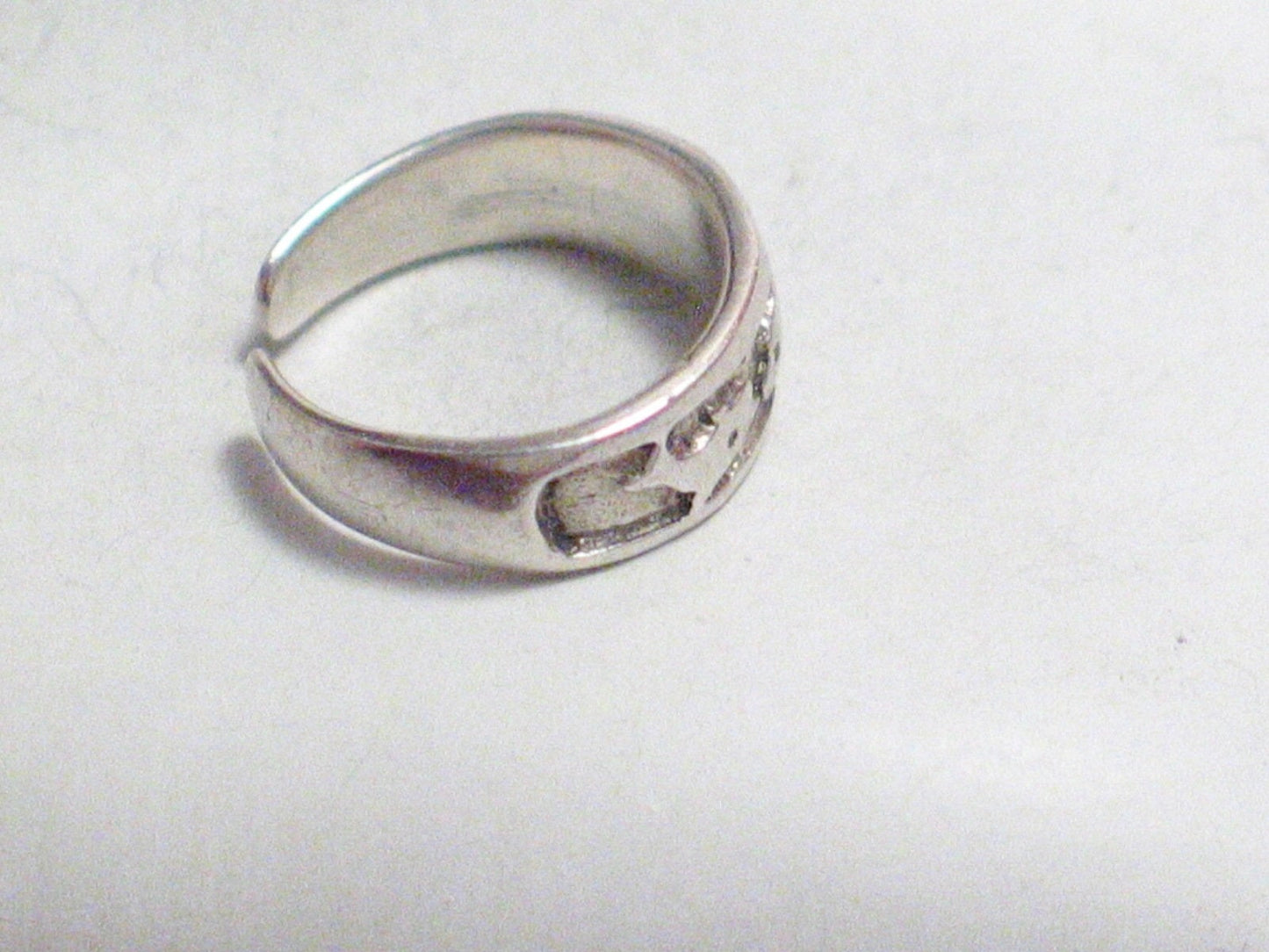 Sterling Silver Dolphin Pattern Band for Midi Pinky or Toe Ring 1.25