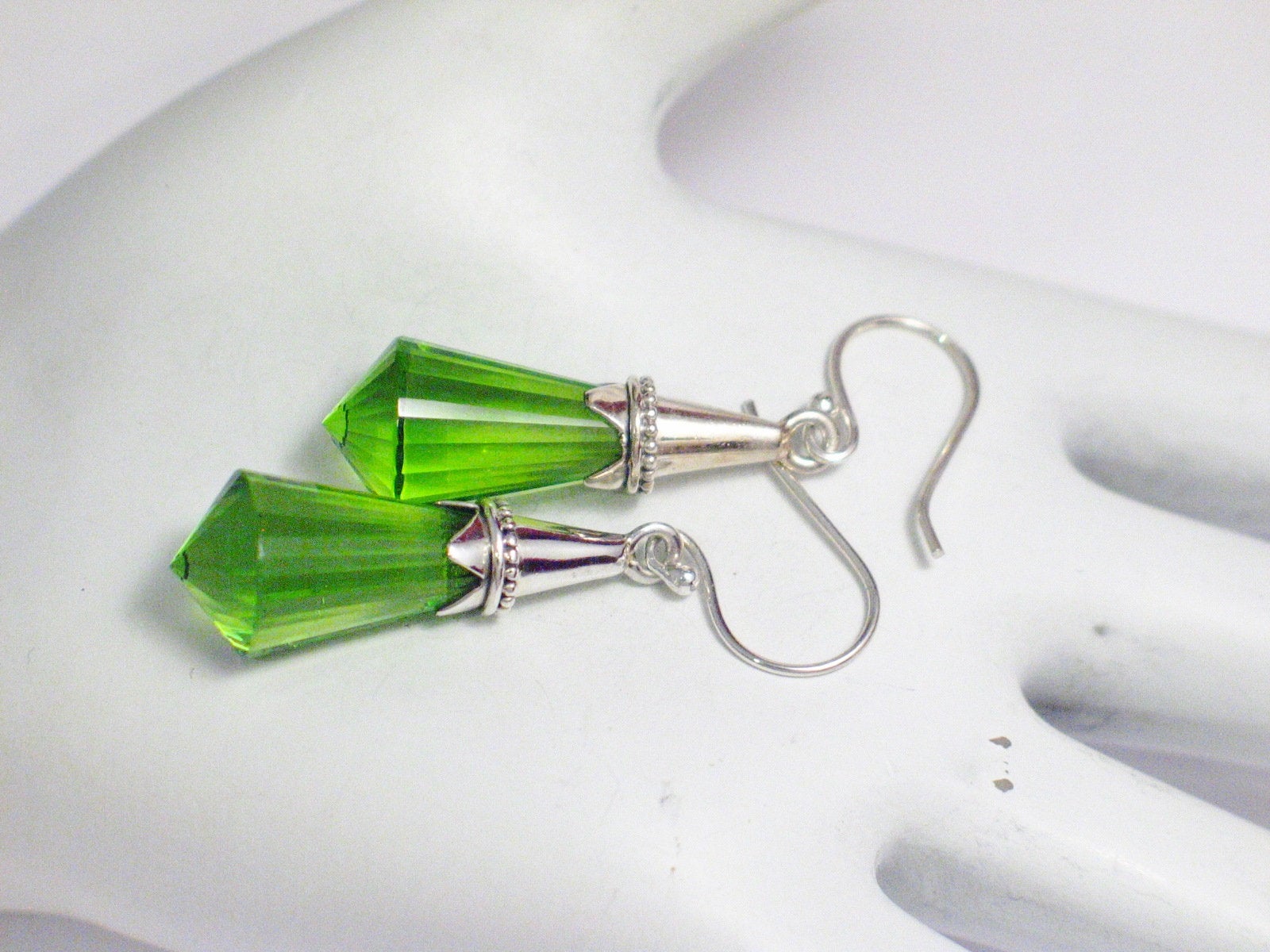 Dangle Earrings | Arrestive Sterling Silver Vibrant Green Crystal Dangle Earrings | Blingschlingers  Jewelry