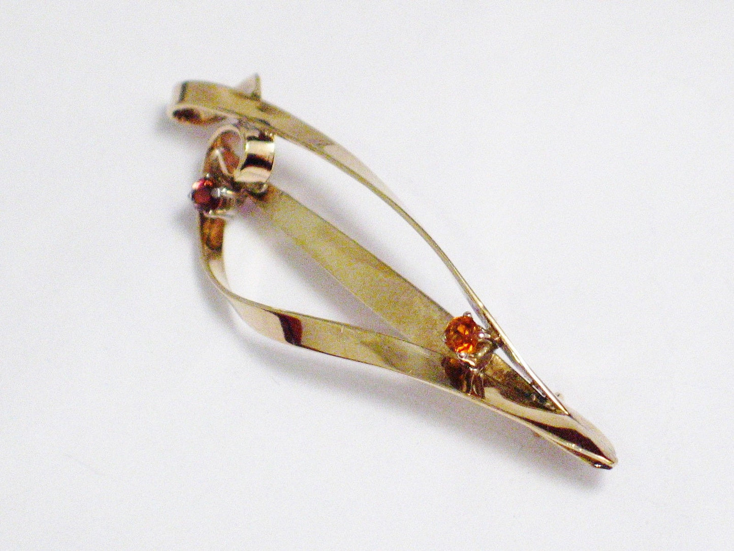 Gold Brooch / Lapel Pin | Vintage 8kt Gold Flowing Design Citrine Garnet Stone Brooch / Lapel Pin | Jewelry