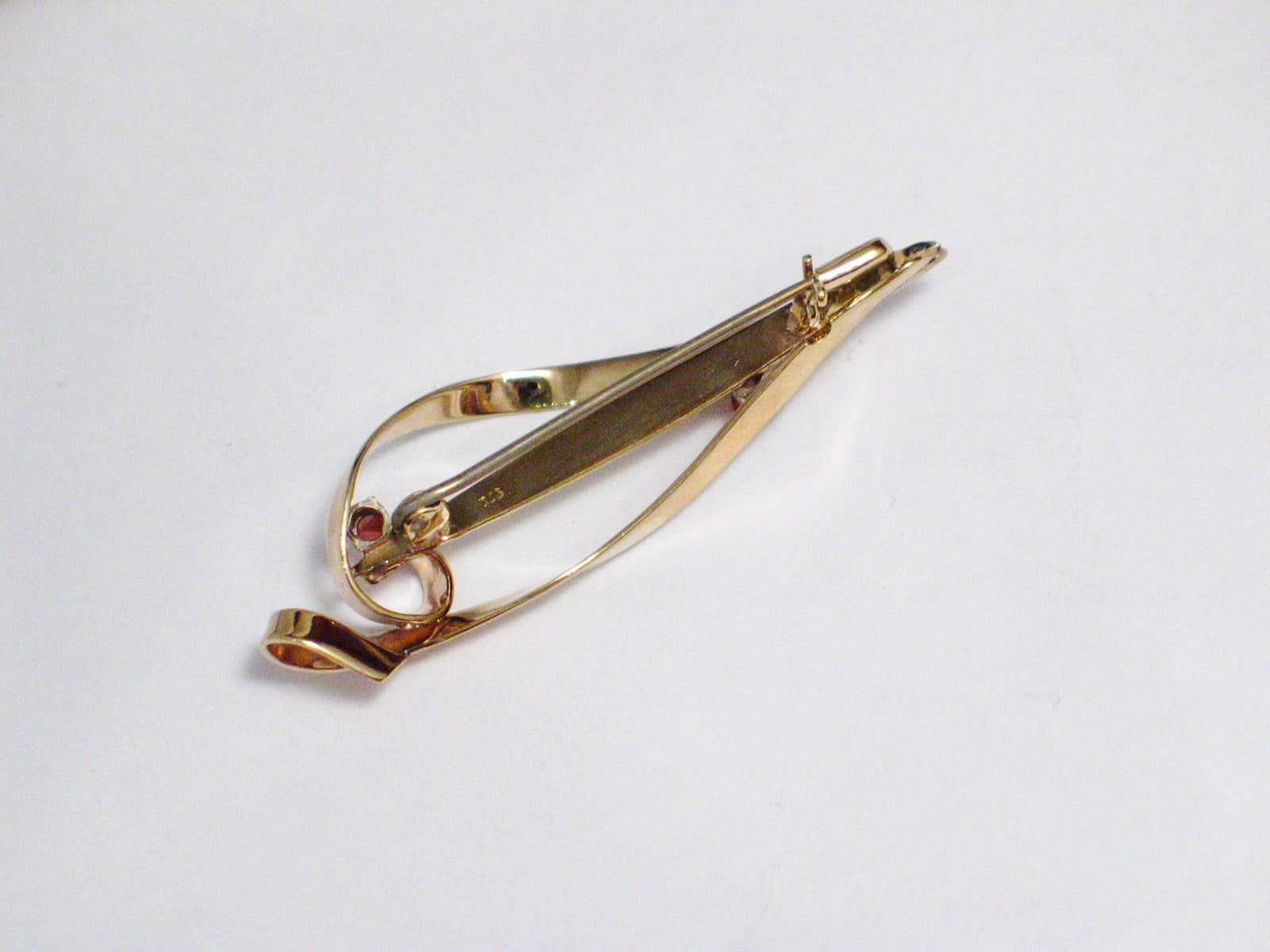 Gold Brooch / Lapel Pin | Vintage 8kt Gold Flowing Design Citrine Garnet Stone Brooch / Lapel Pin | Jewelry