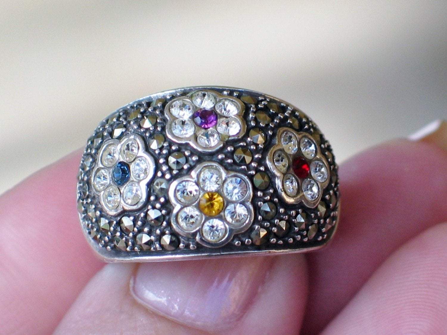 Womens Ring, Sterling Silver Ring, Pre-owned Crystal, Metallic Marcasite Flower Design Wide Band Ring