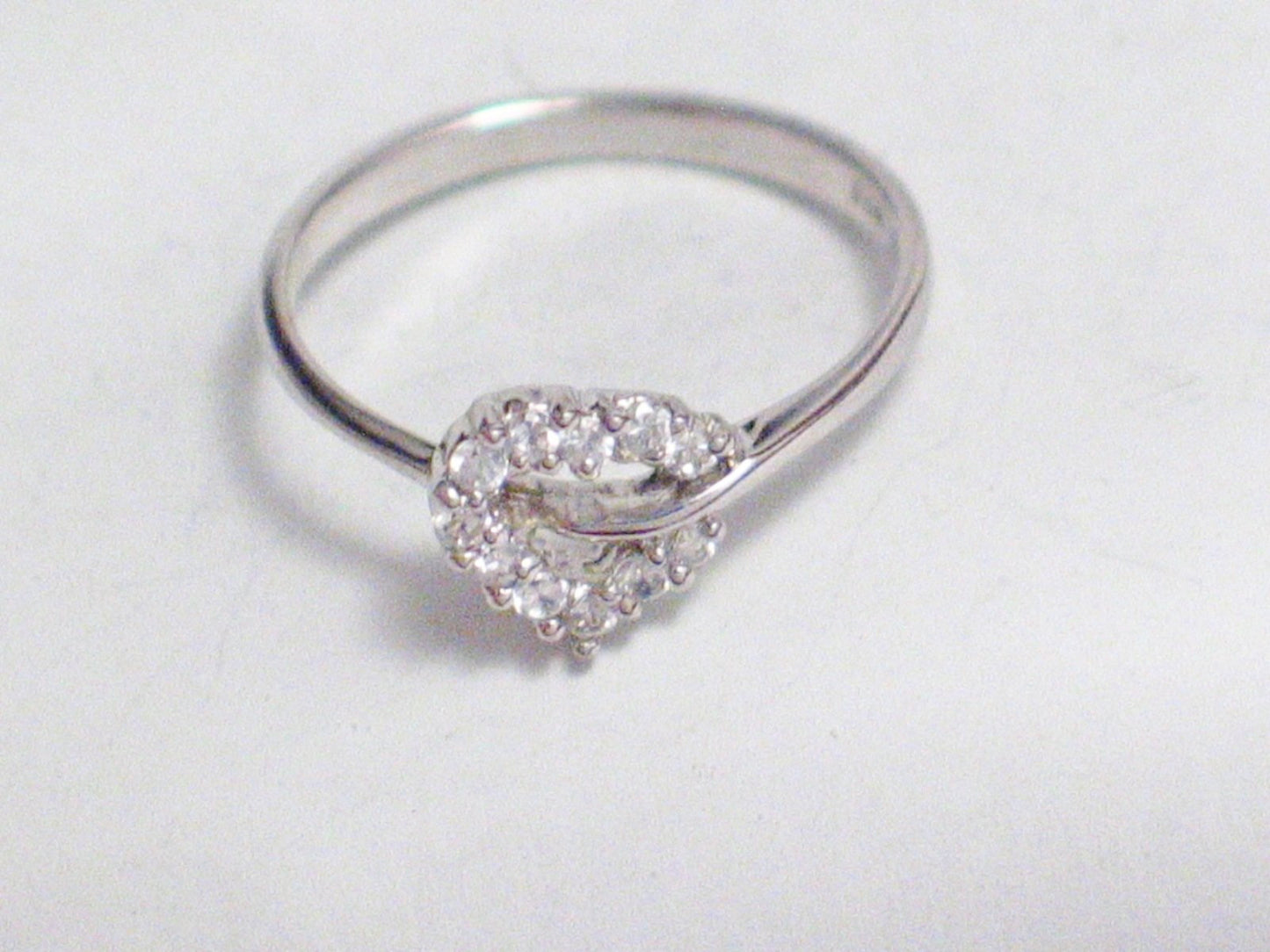 Thin Ring, sz6 Dainty Style White CZ Stone Sterling Silver Heart Ring - Womens Jewelry