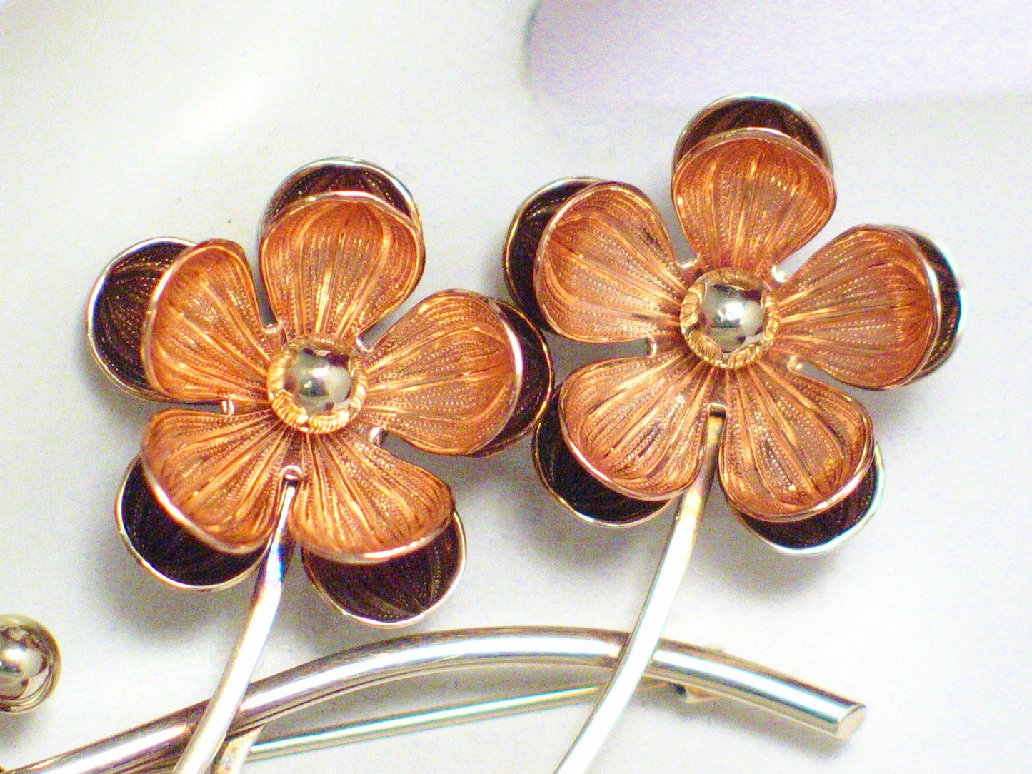 Gold Brooch, Mens Womens Rose & White 10k Gold Flower Brooch Lapel Pin - Blingschlingers Vintage Jewelry