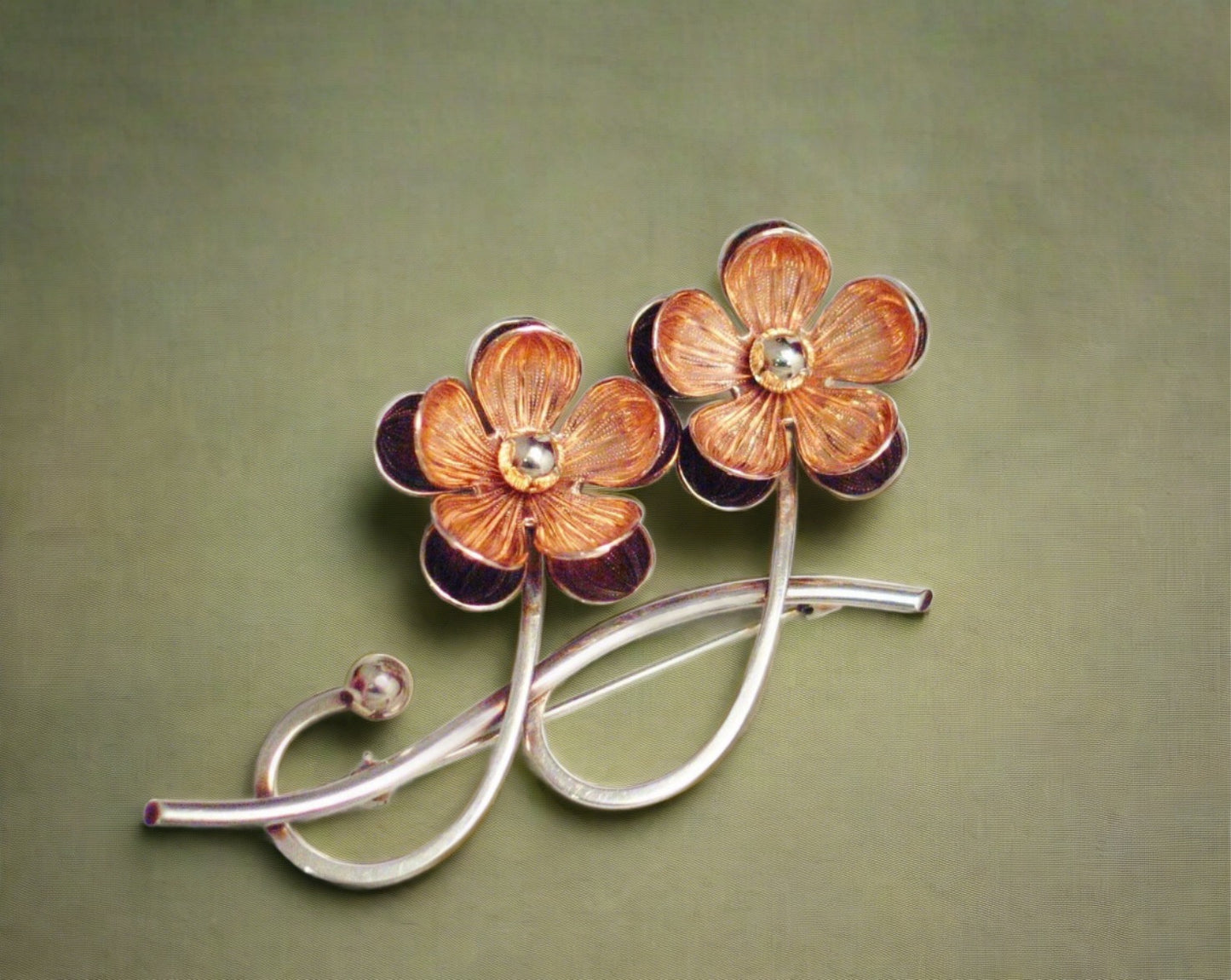 Gold Brooch, Mens Womens Rose & White 10k Gold Flower Brooch Lapel Pin - Vintage Jewelry
