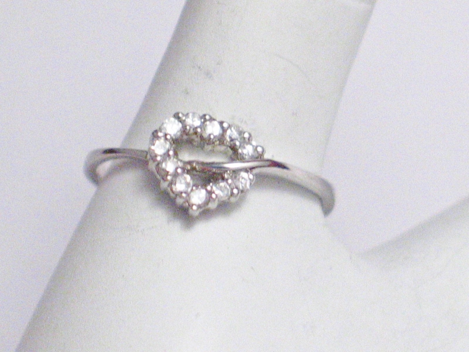 Thin Ring, sz6 Dainty Style White CZ Stone Sterling Silver Heart Ring - Womens Jewelry