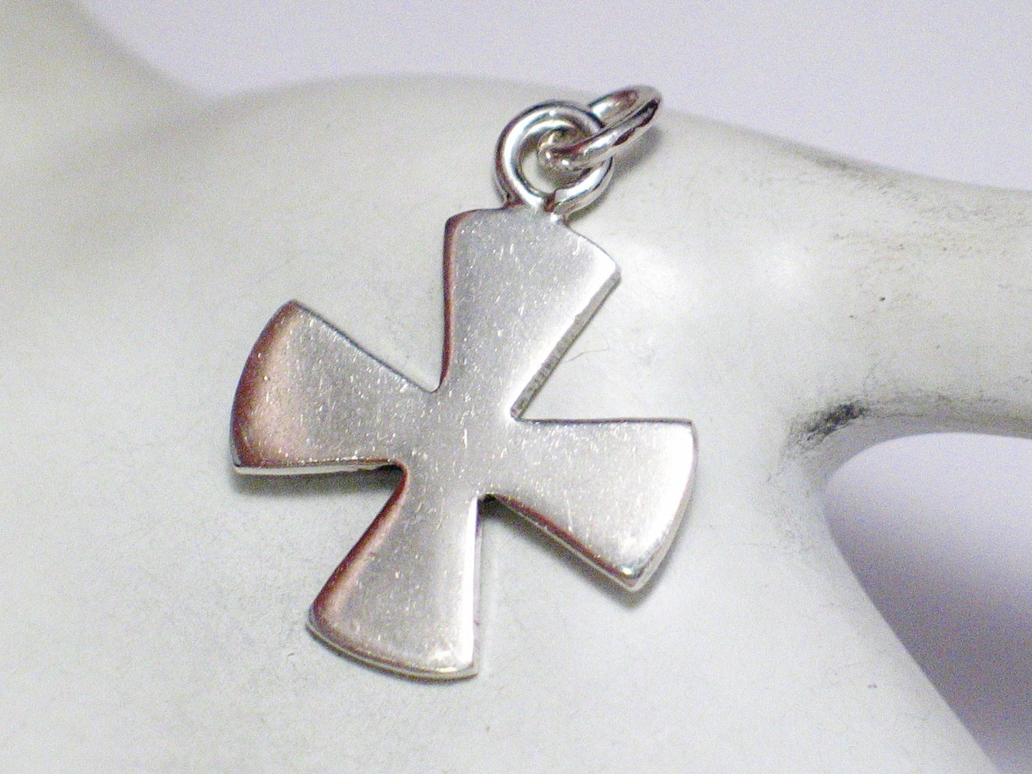 Cross Pendant, Mens Womens Discounted Pre-owned Iron Cross Sterling Silver Pendant