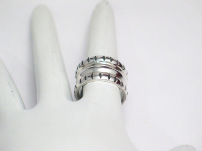 Cigar Band Ring, sz6.25 Lined Pattern Design Wide Sterling Silver Ring - Discount Estate Jewelry