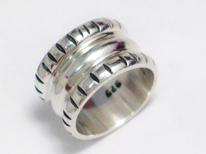 Cigar Band Ring, sz6.25 Lined Pattern Design Wide Sterling Silver Ring - Discount Estate Jewelry